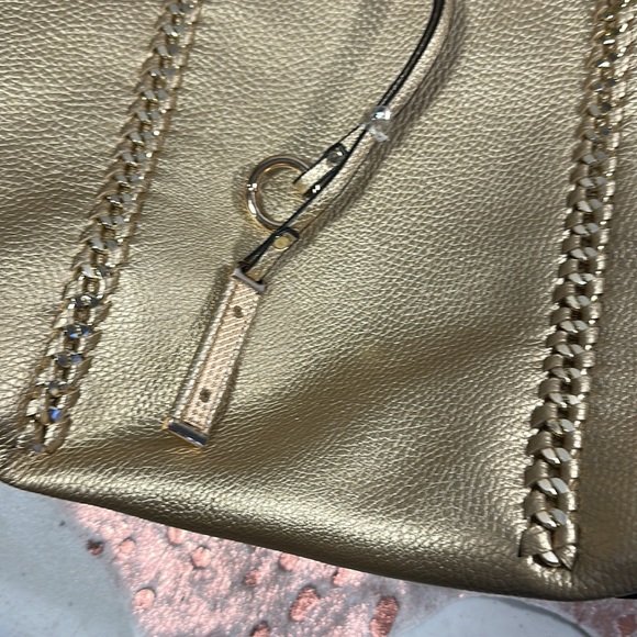 NWOT gold chain detail tote bag - Picture 8 of 8